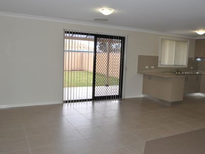 7 Terrazzo Court, Dubbo