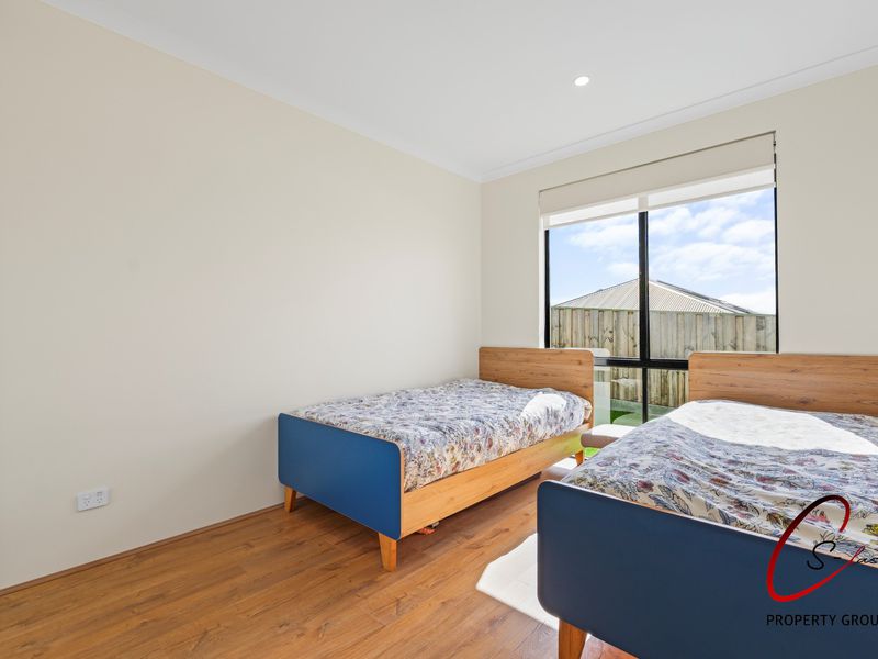 10 Iwasaki Crest, Ellenbrook