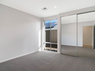 9 Shortland Road, Bushmead