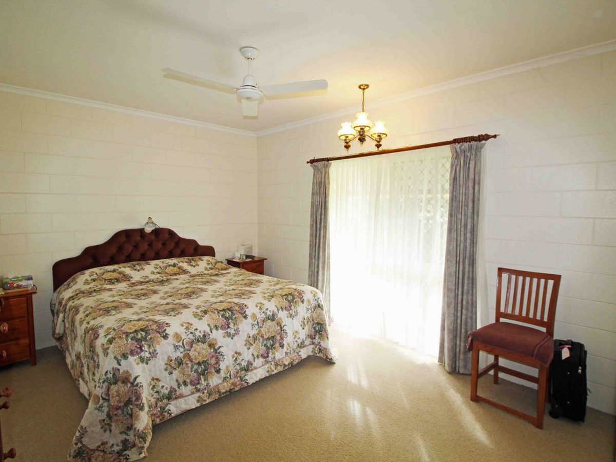 10 Horsley Close, Atherton