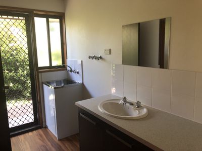 1 / 13 Matilda Court, Belmont