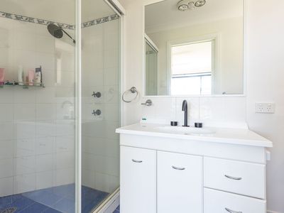 6 Devoy Place, Black Head