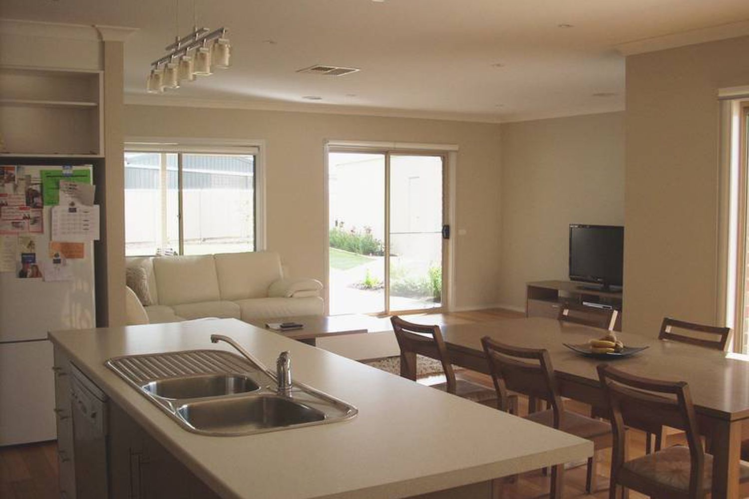 2 Atkins Court - For Rent, Horsham