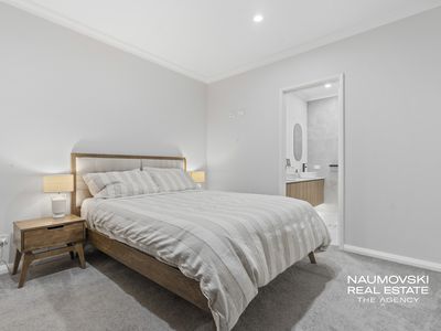 16B Hartfield Way, Westminster