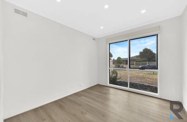 80 Mitford Crescent, Craigieburn