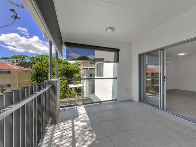 9/146 Cavendish Road, Coorparoo