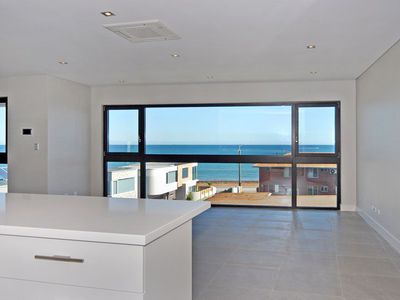 4/8 Sorrento Street, North Beach