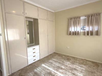 87 McNabb Crescent, Griffith