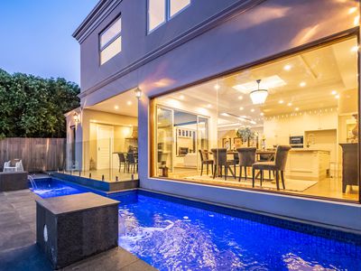 16 Elliott Avenue, Balwyn