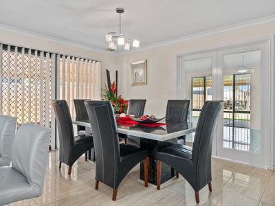 27 Riseberry Way, Somerville