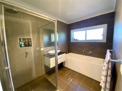 2 Clematis Street, Forbes