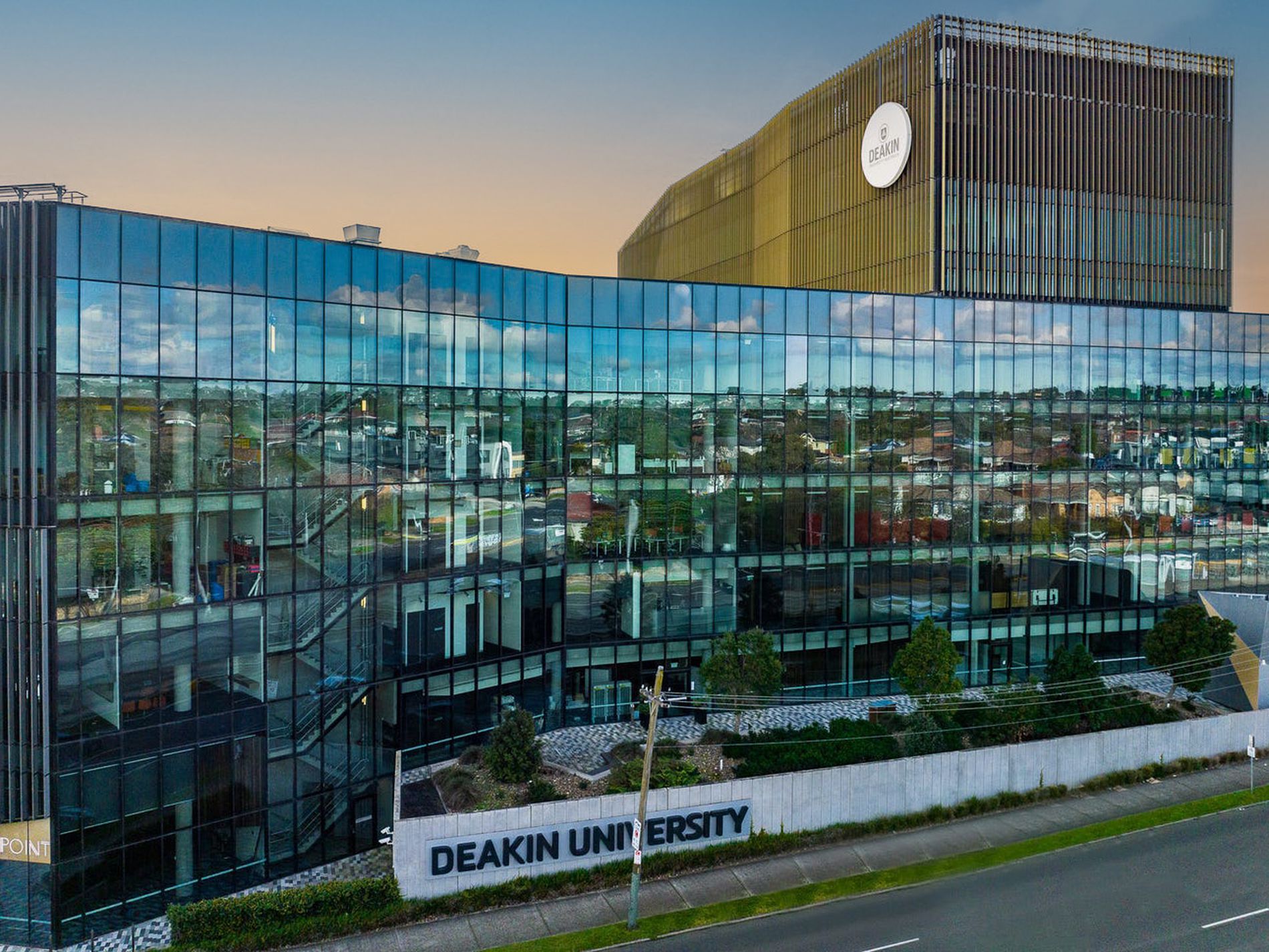 9 Terang Avenue, Burwood East