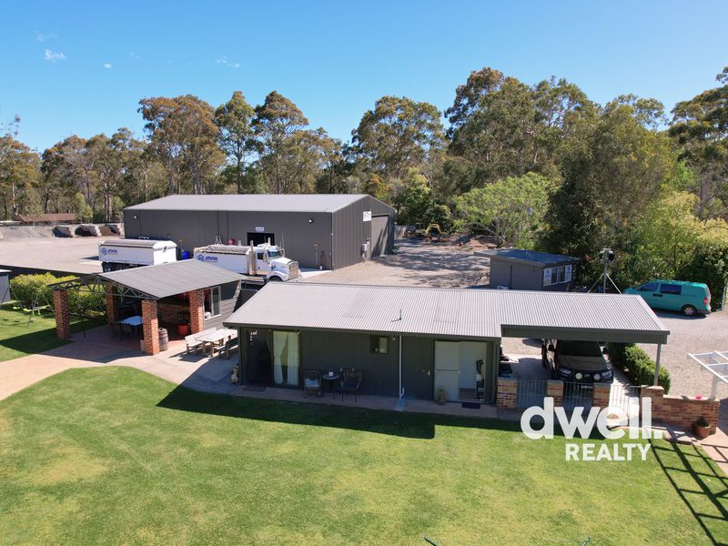 30 Woollamia Road, Falls Creek