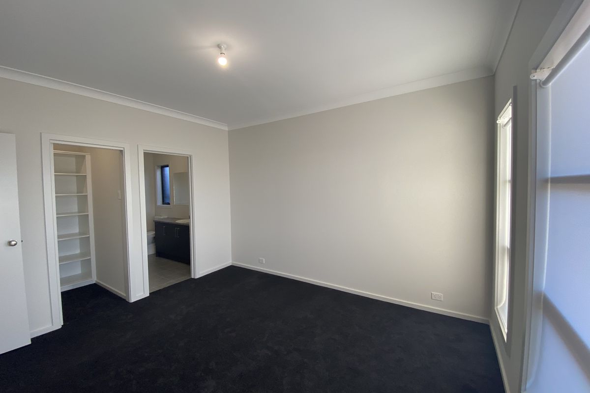 18 Carissa Avenue, Riverlea Park