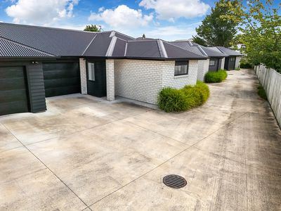 2 / 11 Forster Avenue, Hillcrest