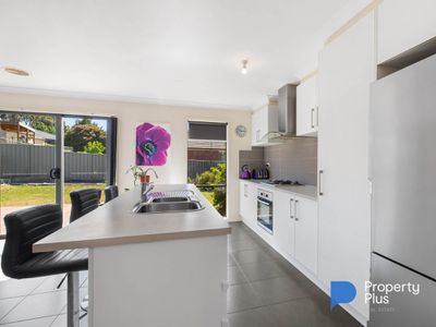 14 Freeman Drive, Kangaroo Flat