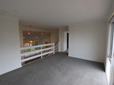 2 / 38 Wandana Drive, Wandana Heights