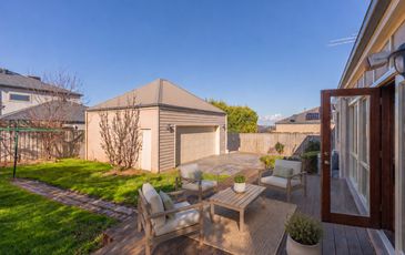 10 Alice Court, Officer