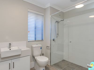 4 / 6 Merion Court, Yanchep