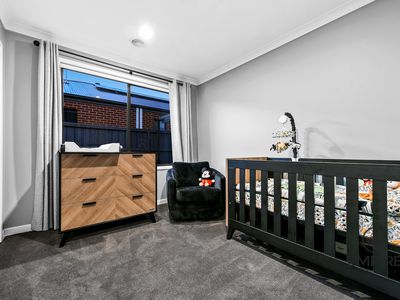 4 Crisp Street, Clyde North