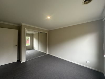 47 Canopus Circuit, Lara