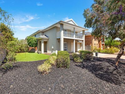 20 Riverglades Drive, Sanctuary Lakes