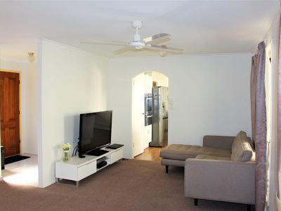 8 Zeeman Street, Rochedale South