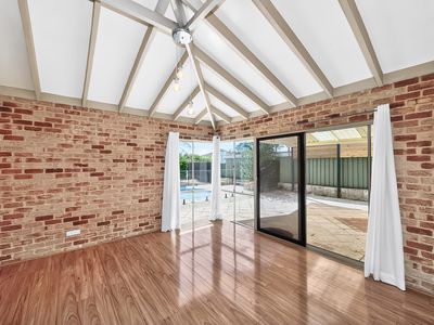 20 Northmore Crescent, Winthrop