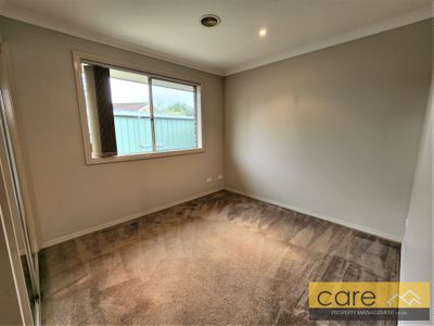 8 Sigvard Boulevard, Hallam