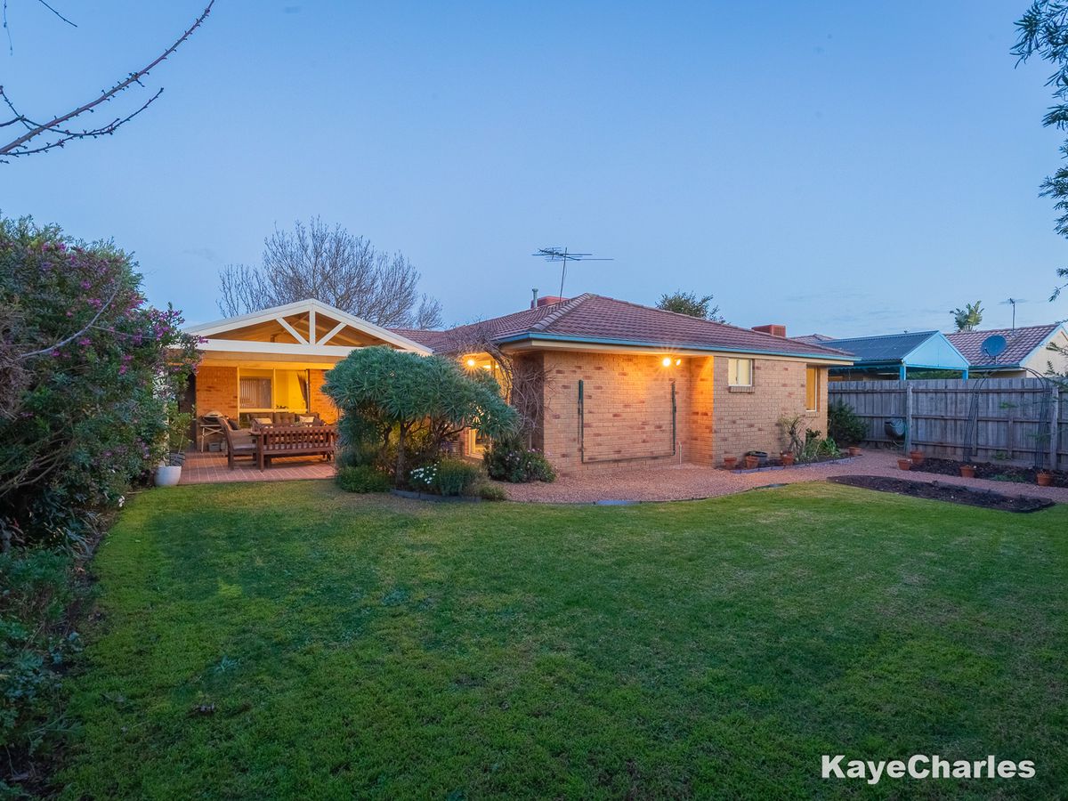 18 Retreat Circuit, Beaconsfield