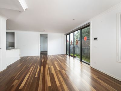 4 / 4 Fortune Street, Box Hill North