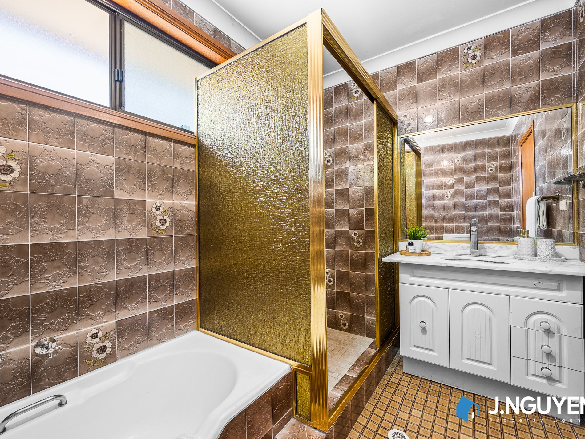 43 Oliveri Crescent, Green Valley