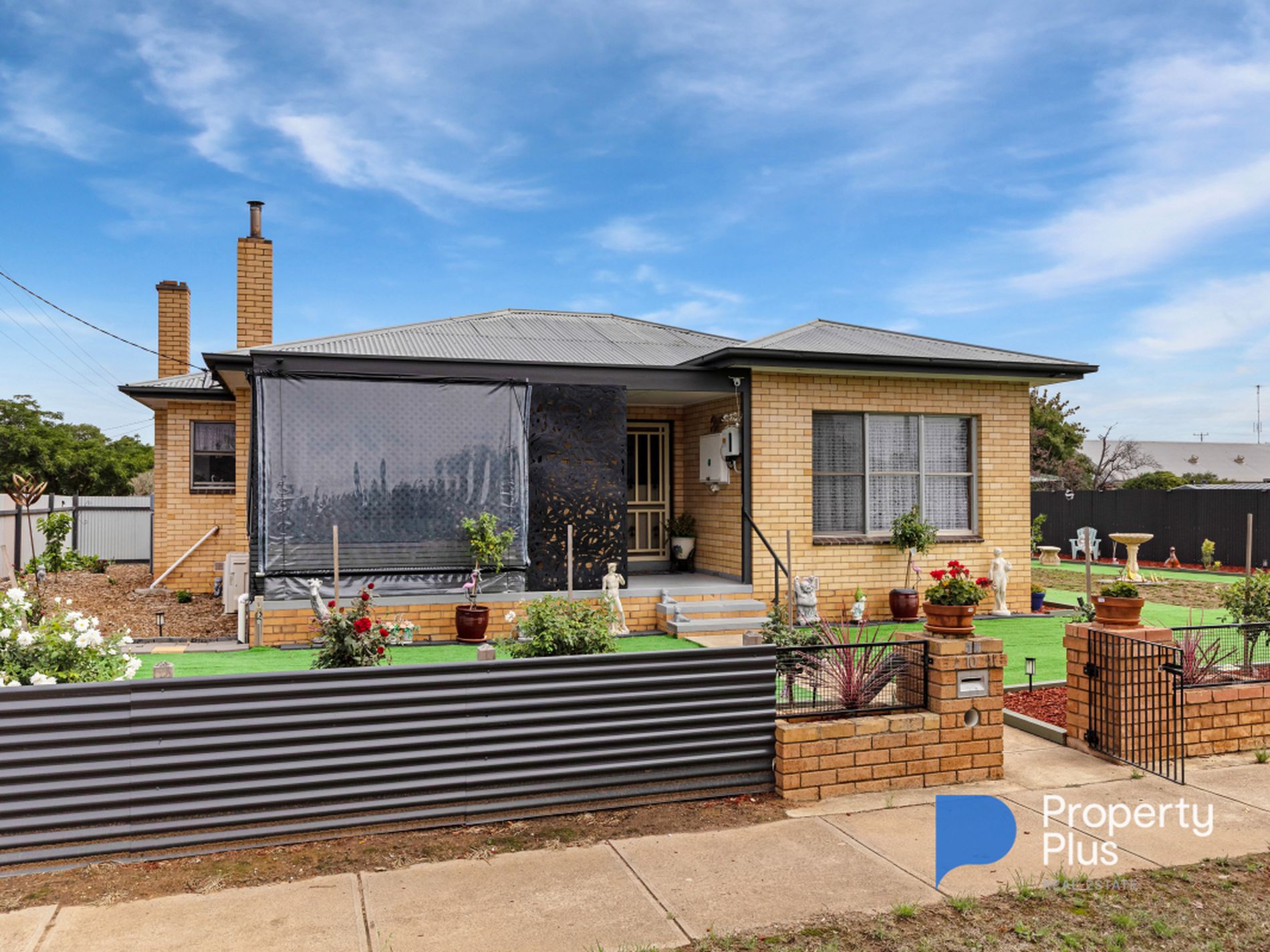10 ARMSTRONG STREET, Charlton