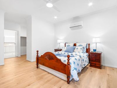 7 Creekview Street, Helensvale