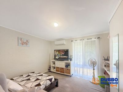 4 / 10 Sturt Circle, Dubbo