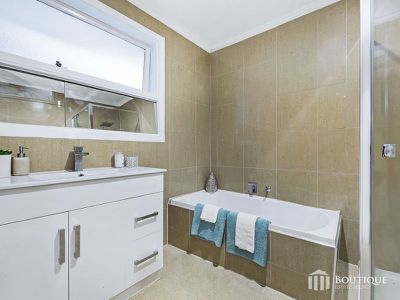 26 Blaxland Drive, Dandenong North