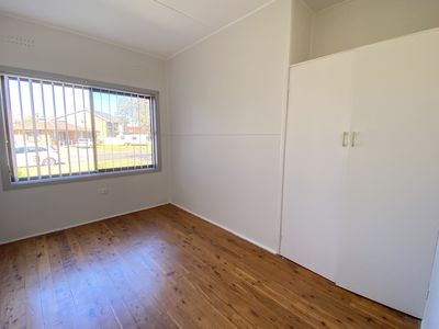 4 / 19 View Street, Lake Illawarra
