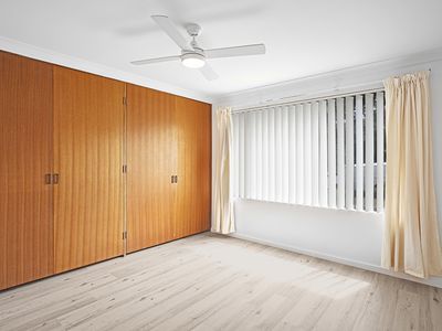 2 / 11 Surfside Drive, Port Kembla