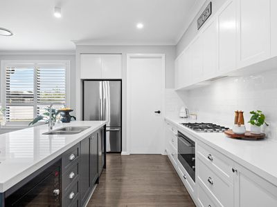 12 Tait Street, Crookwell