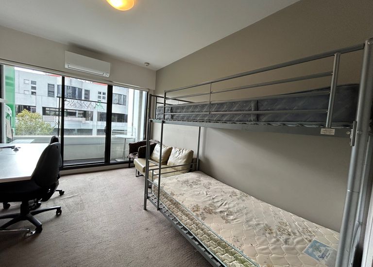 402 / 139 Bouverie Street, Carlton