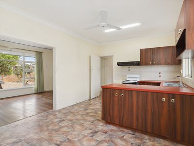 314A Grand Promenade, Dianella