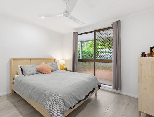 Renovated Old Tewantin home (unfurnished) image 6