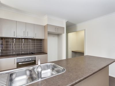 49 Clove Street, Griffin