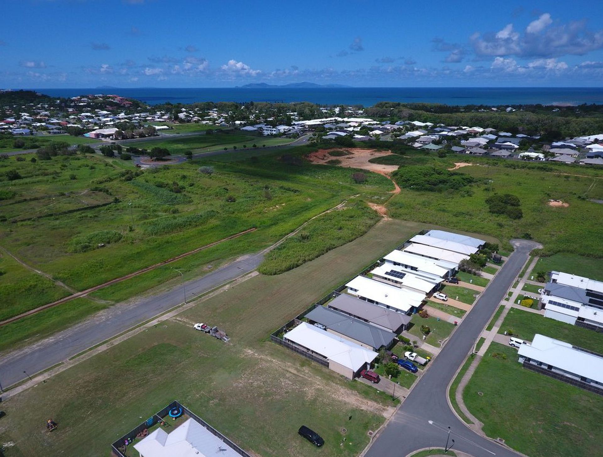 2 Henley Close, Blacks Beach