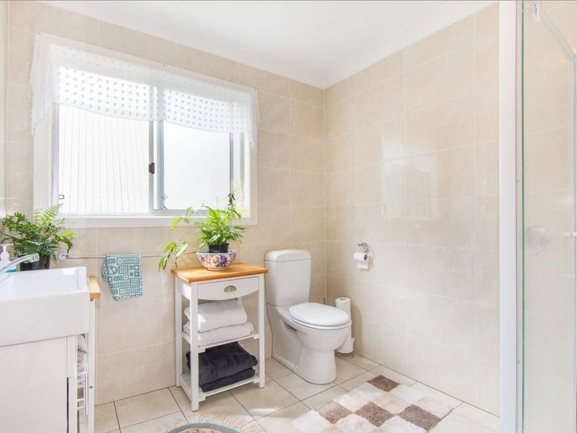 2 Anglers Parade, Fishermans Paradise