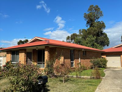 2 / 17 Osullivan Road, Seymour