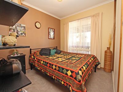 32 Horsburgh Court, Heathcote