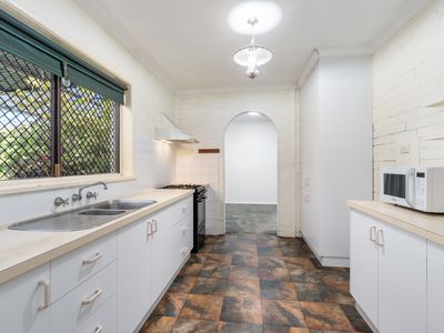 518 Butson Avenue, South Albury