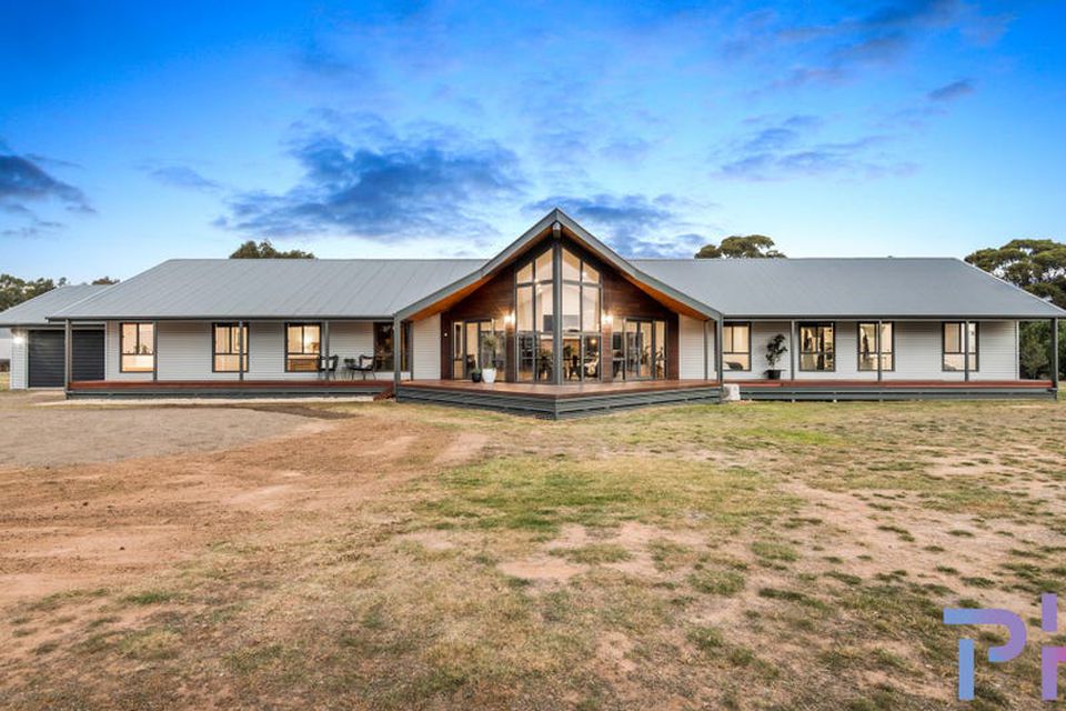 8 Montgomery Lane, Lockwood