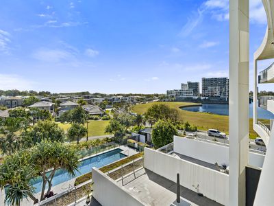 309 / 2 East Quay Drive, Biggera Waters